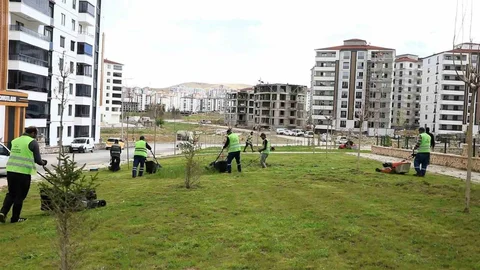 Elazığ'da Yeşil Alan Çalışmaları Devam Ediyor