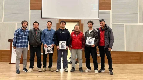 Menteşe Gençleri Bilgi Yarışmasında Şampiyon Oldu