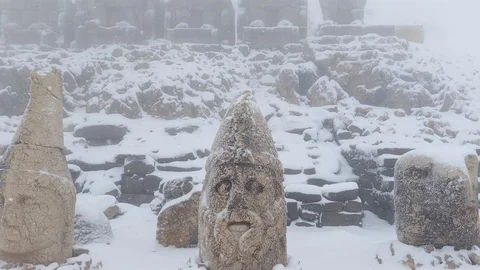Nemrut Dağı'nda Mayıs Ayında Kar Yağdı