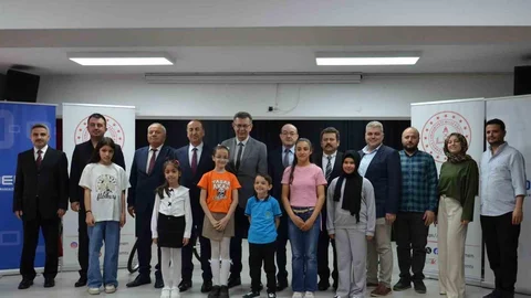 Çocuklar Enerji Tasarrufu İçin Yarıştı