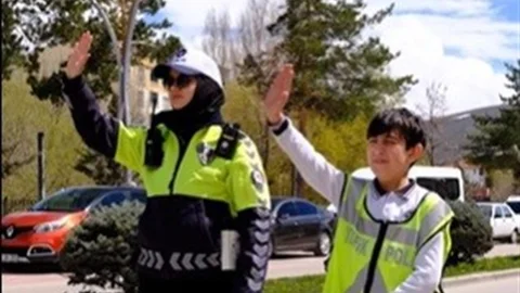Bayburt'ta Trafik Bilinci Etkinliği