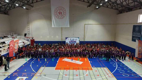 Karaman'da Dünya Çocuk Atletizm Günü Kutlandı