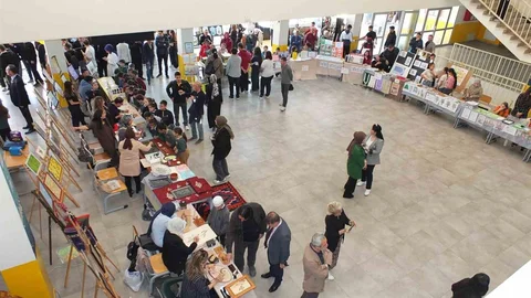 Balıkesir'de Öğrenci Sergisi Yoğun İlgi Gördü