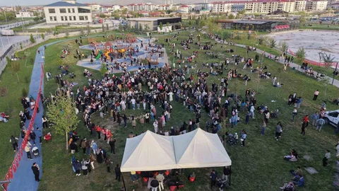 Iğdır'da Hıdırellez Şenliği Renkli Görüntülerle Kutlandı
