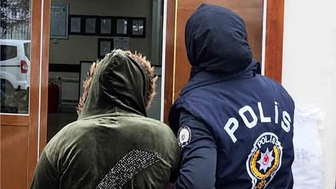 Kırıkkale'de Hırsızlık Suçundan Aranan Hükümlü Yakalandı
