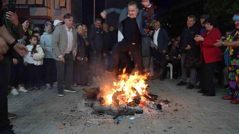Edremit'te Hıdırellez Şenliği Coşkusu