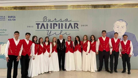 Bursa'da Koro Yarışmasında Birinci Oldular