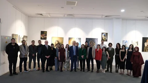 Güzel Sanatlar Öğrencileri Mezuniyet Sergisi Açtı