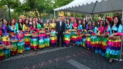 Hıdırellez Şenliği Bursalıları Buluşturdu