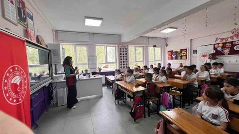Çanakkale'de Veteriner Hekimleri Günü Kutlandı