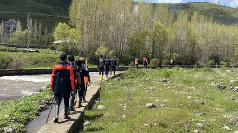 Bingöl’de Kayıp Öğretmen İçin Arama Başlatıldı