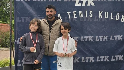 Minik Tenisçiler Afyonkarahisar'dan Başarıyla Döndü