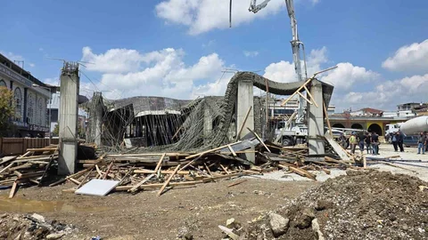 Düzce'de İnşaatta Kalıp Çökmesi Oluyor