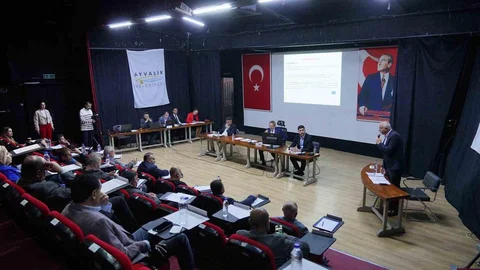 Ayvalık Belediye Meclisi Mayıs Toplantısını Gerçekleştirdi