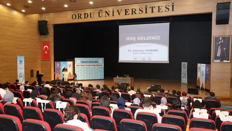 Ordu'da Gençlik Konferansı Düzenlendi