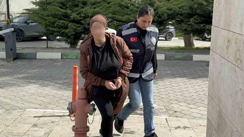 Yeğeninin Altınlarını Çalan Teyzeye Tutuklama