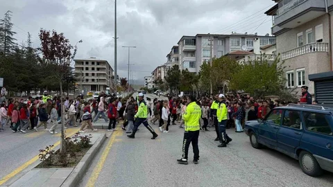 Develi'de Çocuklara Trafik Eğitimi Verildi