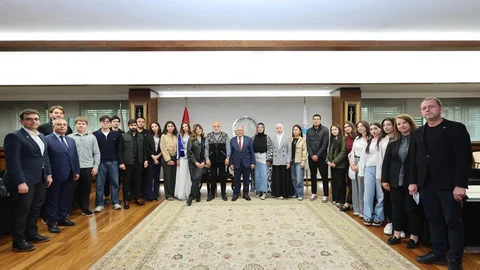 Türk Dünyası Gençleri Kayseri'yi Ziyaret Etti