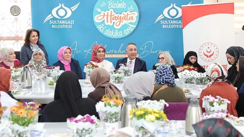 Şehit Anneleri Sultangazi'de Buluştu