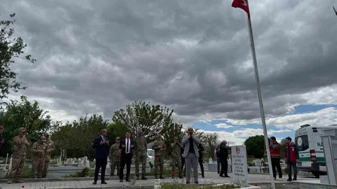 Iğdır'da 56 Yıllık Şehit Mezarı Taşındı
