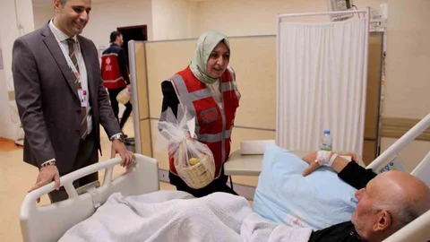 Kayseri Devlet Hastanesi'nde Anlamlı Ziyaret
