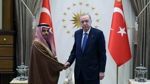 Cumhurbaşkanı Erdoğan Suudi Bakanı Kabul Etti