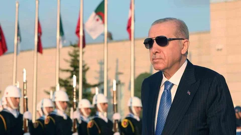 Cumhurbaşkanı Erdoğan Cezayir Cumhurbaşkanı Tebbun'u karşıladı
