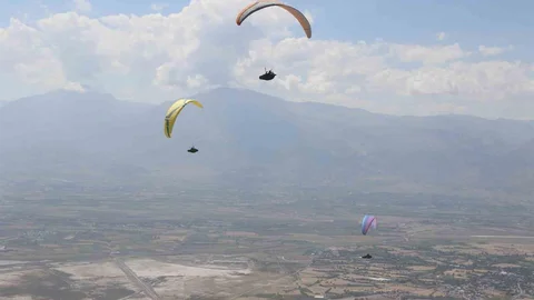 Erzincan Yamaç Paraşütünde İkincilik Elde Etti
