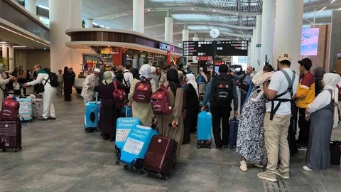 Mersin'de Hacı Adayları Uğurlandı