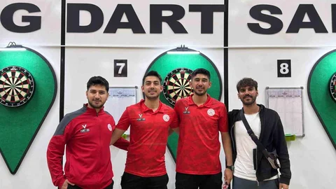 Niğde'li Sporcu Dart'ta Başarı Elde Etti