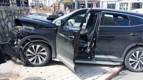 Elazığ'da Trafik Kazası Meydana Geldi