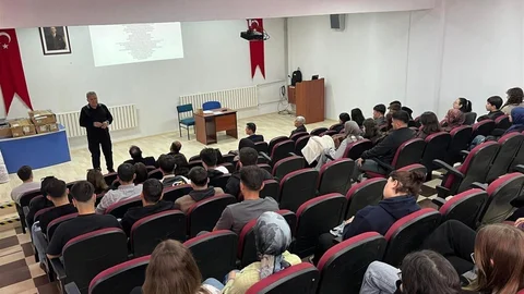 Hisarcık MYO’da Söyleşi Düzenlendi