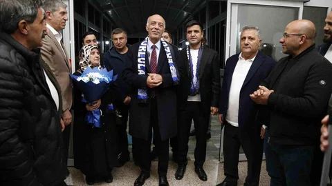 Lütfü Yücelik Erzurum'da Adaylığını Duyurdu