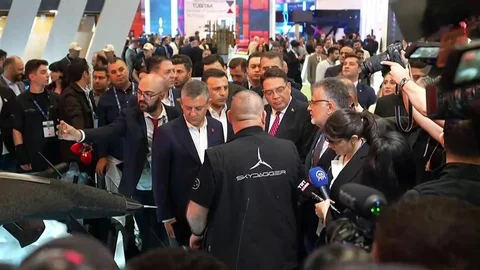 CHP Lideri Özgür Özel, Kaan Projesi'ni Destekliyor