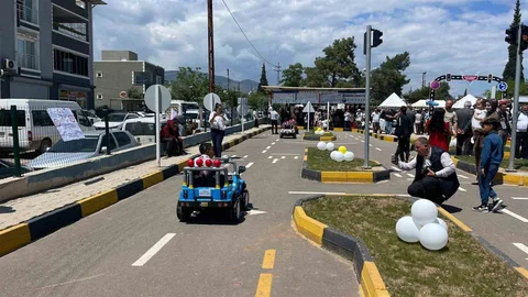 Kırıkhan'da Trafik Eğitimi Pistinin Açılışı Yapıldı