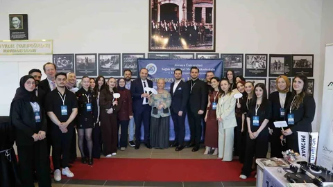 Avrasya Üniversitesi Sempozyumu Başladı
