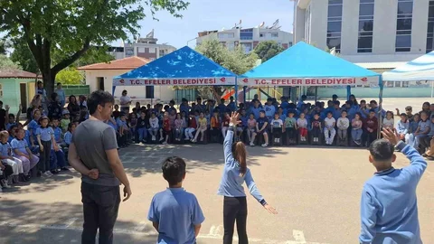 Efeler’de Sanat Dolu Etkinlik