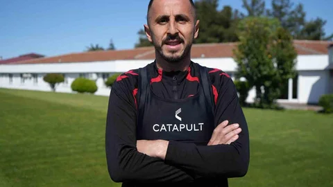 Zeki Yavru Samsunspor'da Futbolu Bırakmayı Planlıyor