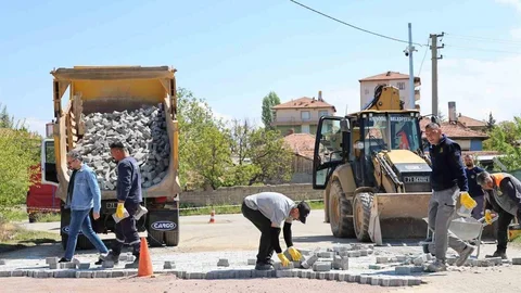 Kırıkkale'de Parke ve Asfalt Çalışmaları Devam Ediyor