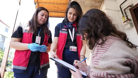Denizli'de Ücretsiz HPV Aşı Programı Başladı