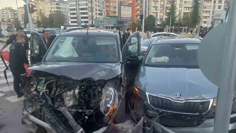 Elazığ'da Zincirleme Kaza Meydana Geldi