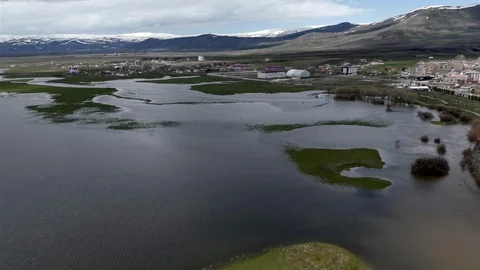 Kura Nehri Taşarak Tarım Arazilerini Sular Altında Bıraktı