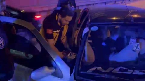 Bursa'da Otomobil Bariyere Çarptı