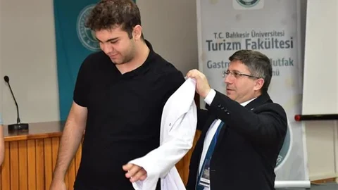 Geleceğin Şefleri Balıkesir'de Ceketlerini Giydi