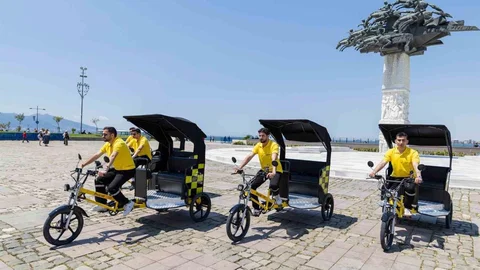 İzmir'de Bisicab Dönemi Başlıyor