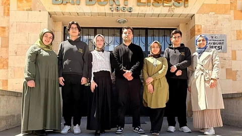 Bayburt Lisesi İtalya'da Temsil Edilecek