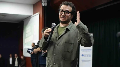 Prof. Dr. Oytun Erbaş'tan Sosyal Medya Uyarısı