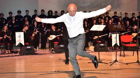 Denizli’nin Unutulmuş Türküleri Sahneye Taşındı