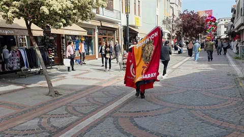 Edirne'de Süper Lig Coşkusu Sokaklarda Yaşanıyor