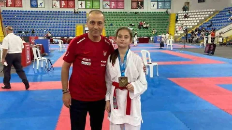 Bilecik Karatecisi Gümüş Madalya Kazandı